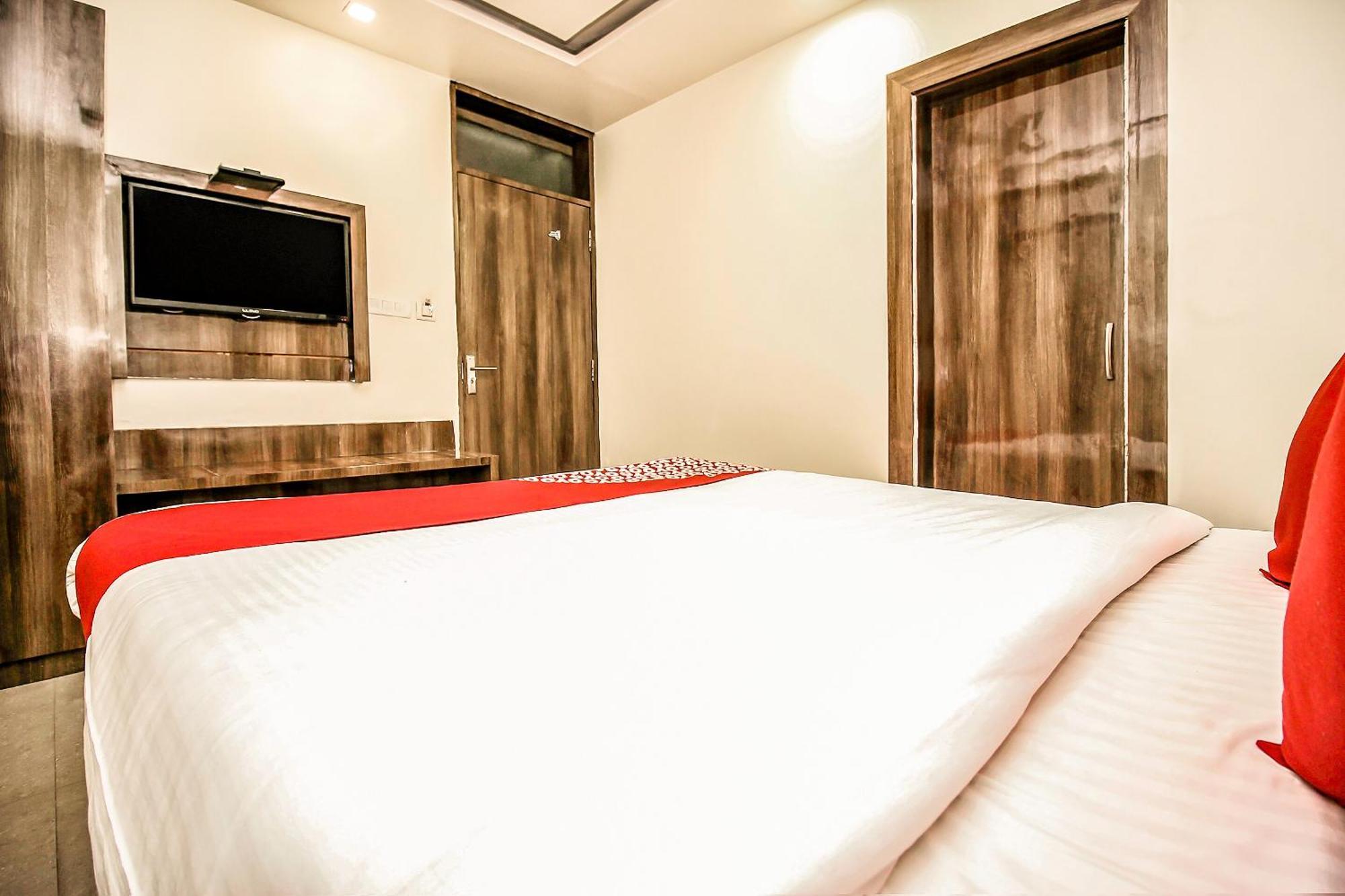 Oyo Flagship Hotel Galaxy Palace Аджмер Екстериор снимка